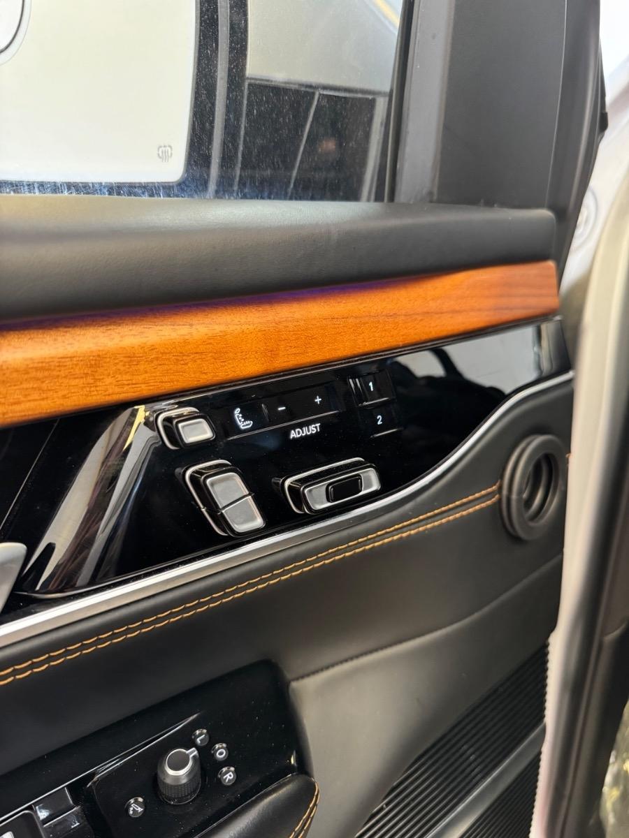 Jeep Grand Wagoneer Series III 4x4 2022