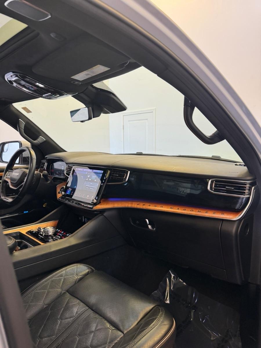 Jeep Grand Wagoneer Series III 4x4 2022