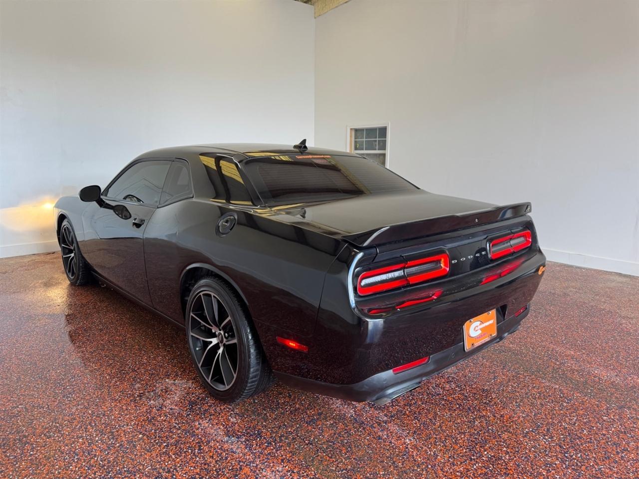 Dodge Challenger R/T Scat Pack RWD 2021