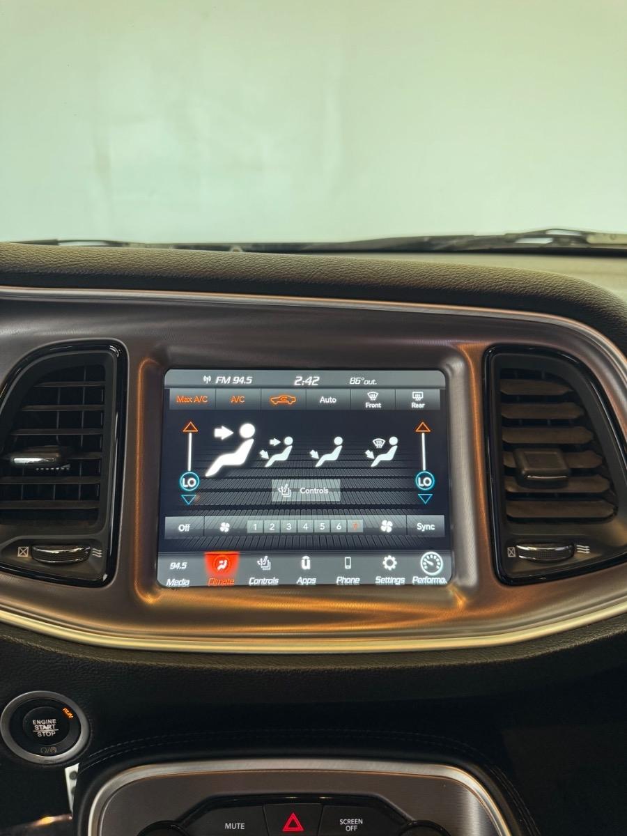 Dodge Challenger R/T Scat Pack RWD 2021