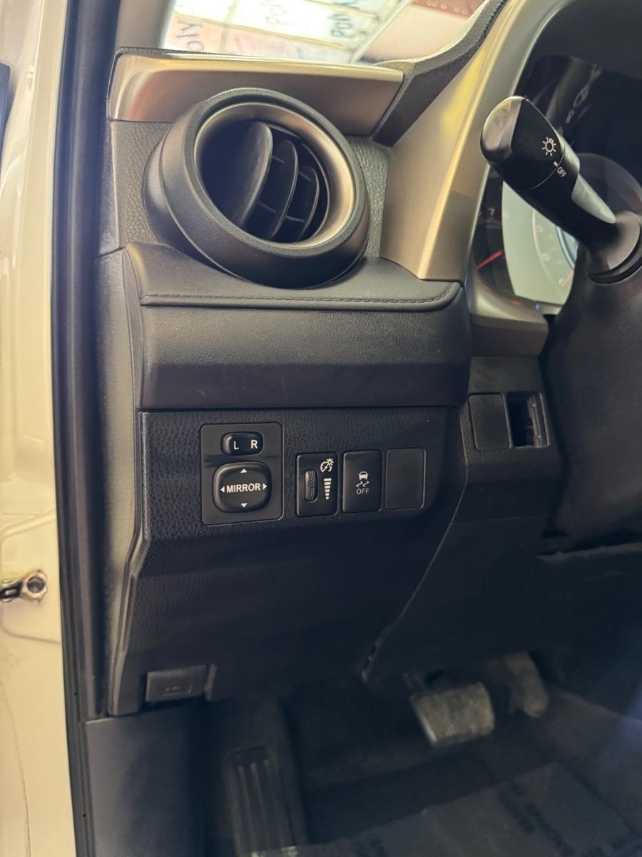 Toyota RAV4 FWD 4dr LE (Natl) 2014