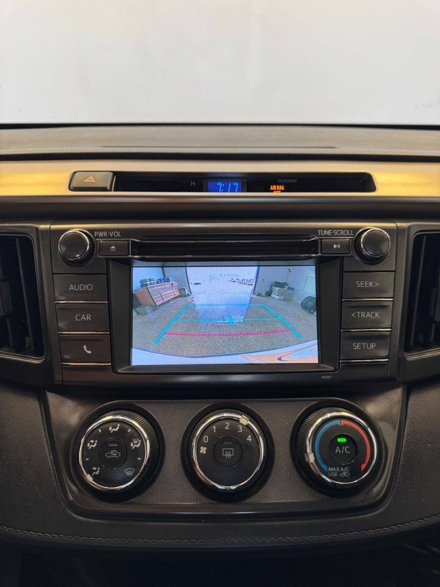 Toyota RAV4 FWD 4dr LE (Natl) 2014