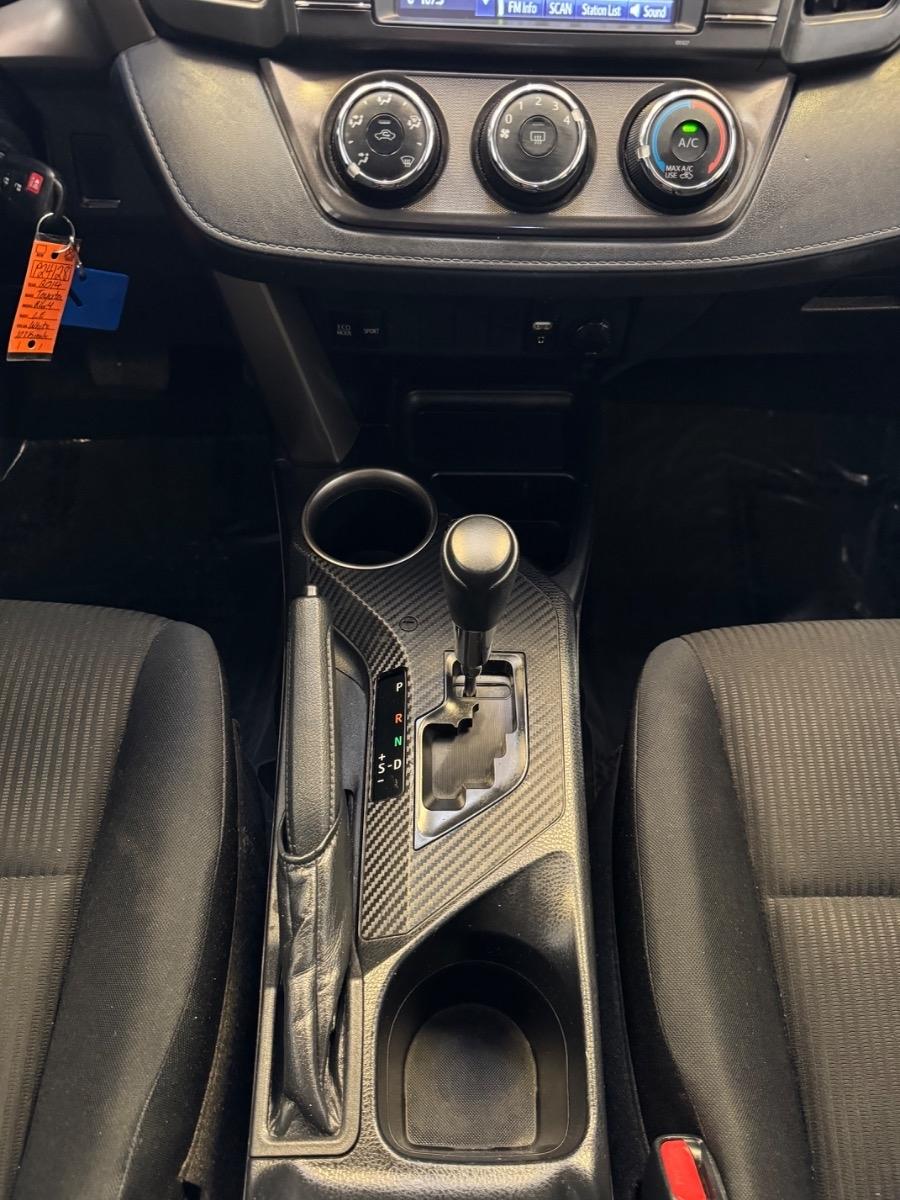 Toyota RAV4 FWD 4dr LE (Natl) 2014