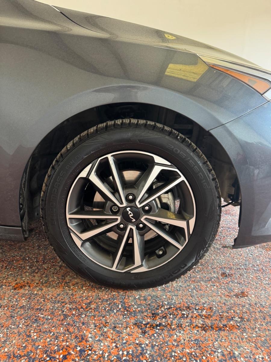 Kia Forte LXS IVT 2023