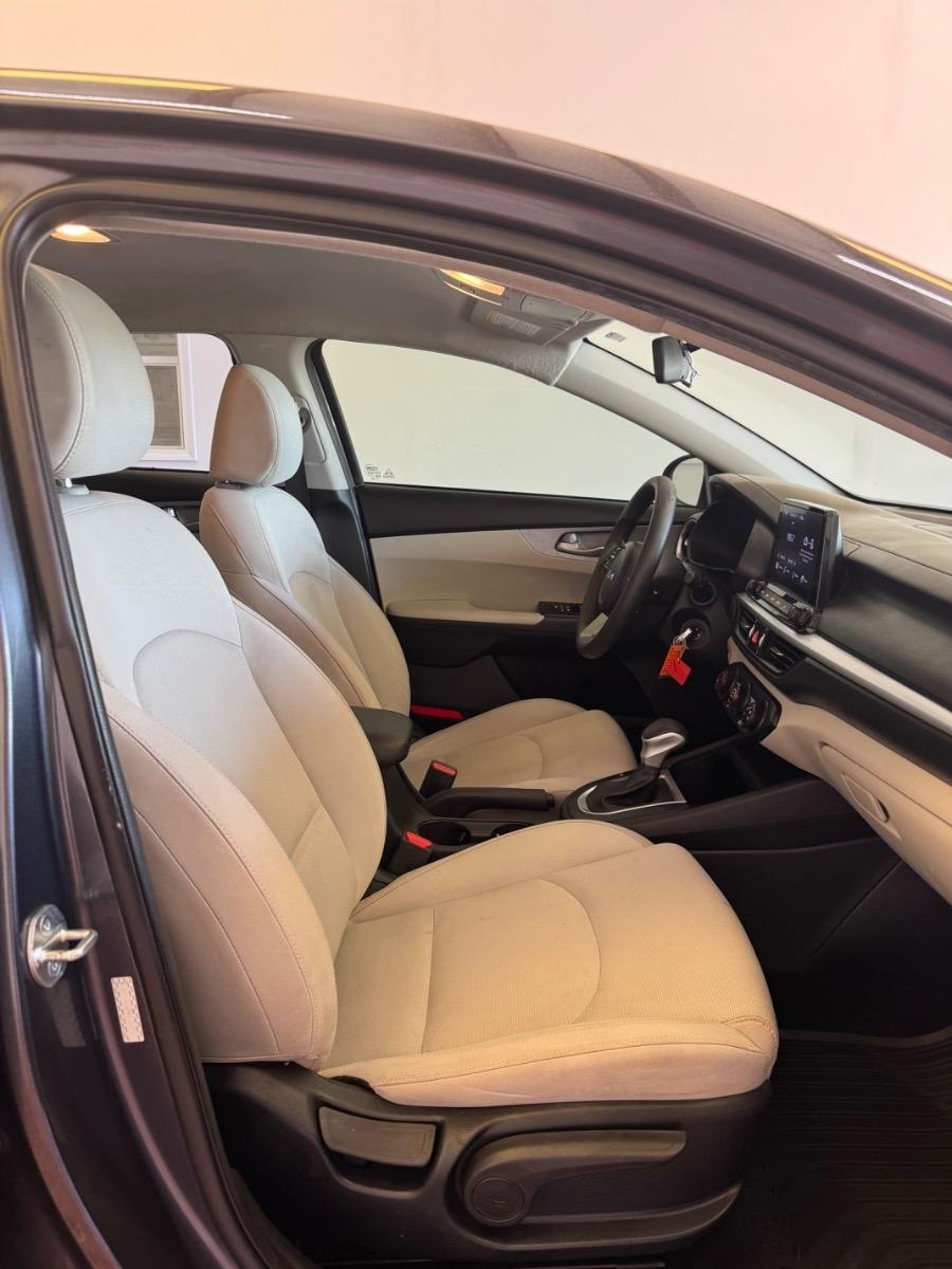 Kia Forte LXS IVT 2023