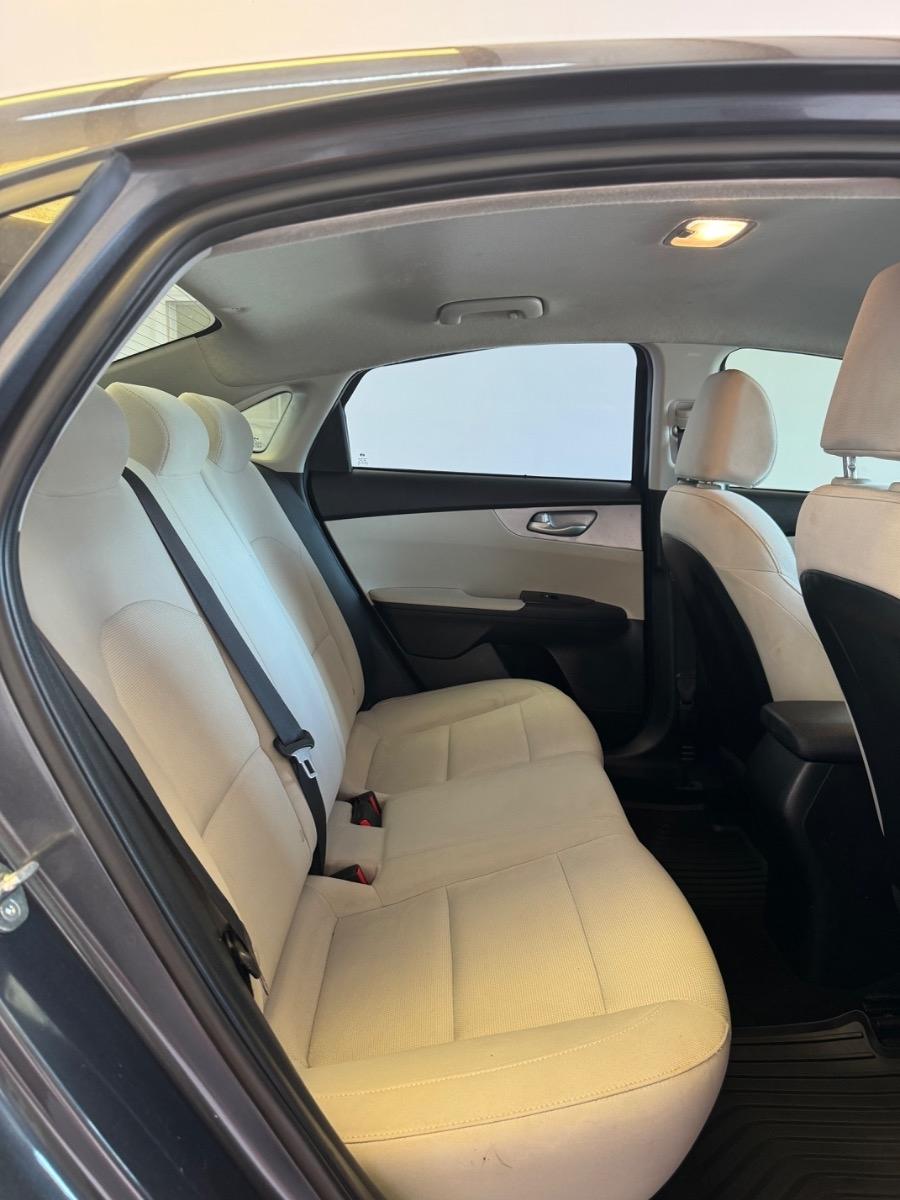 Kia Forte LXS IVT 2023