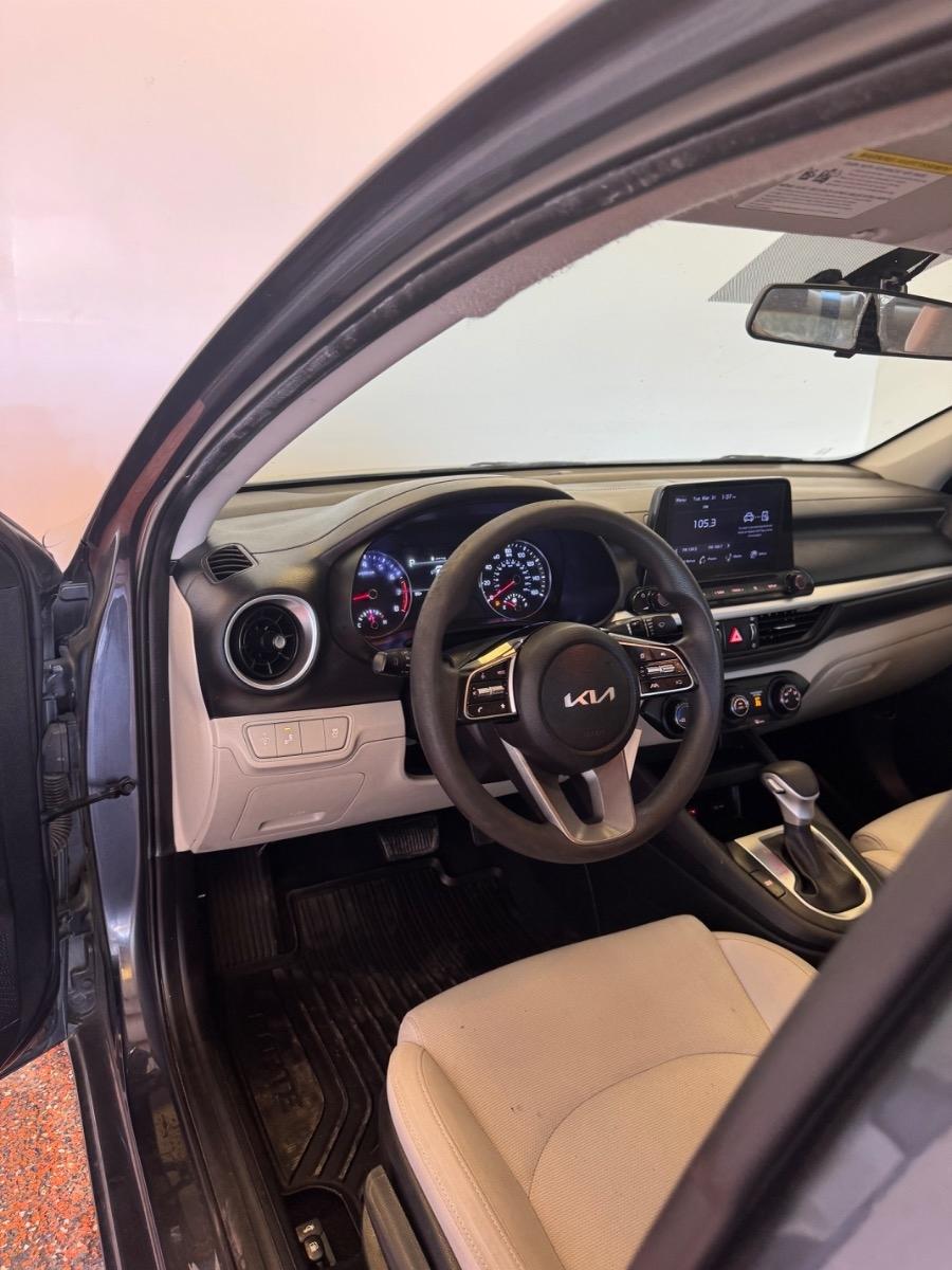 Kia Forte LXS IVT 2023