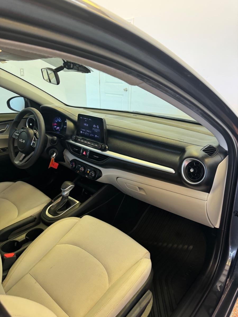 Kia Forte LXS IVT 2023