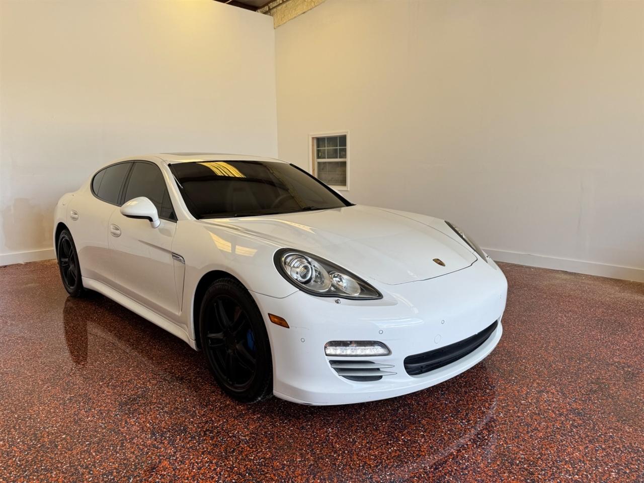 Porsche Panamera 4dr HB 2012
