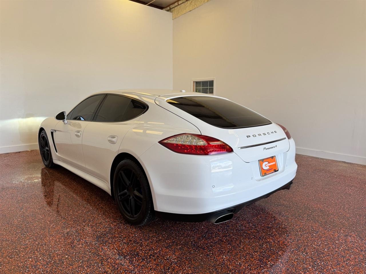 Porsche Panamera 4dr HB 2012