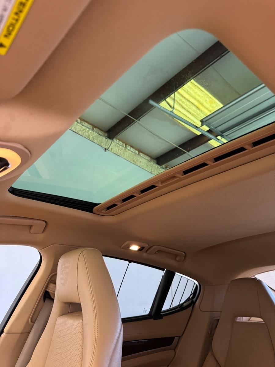 Porsche Panamera 4dr HB 2012