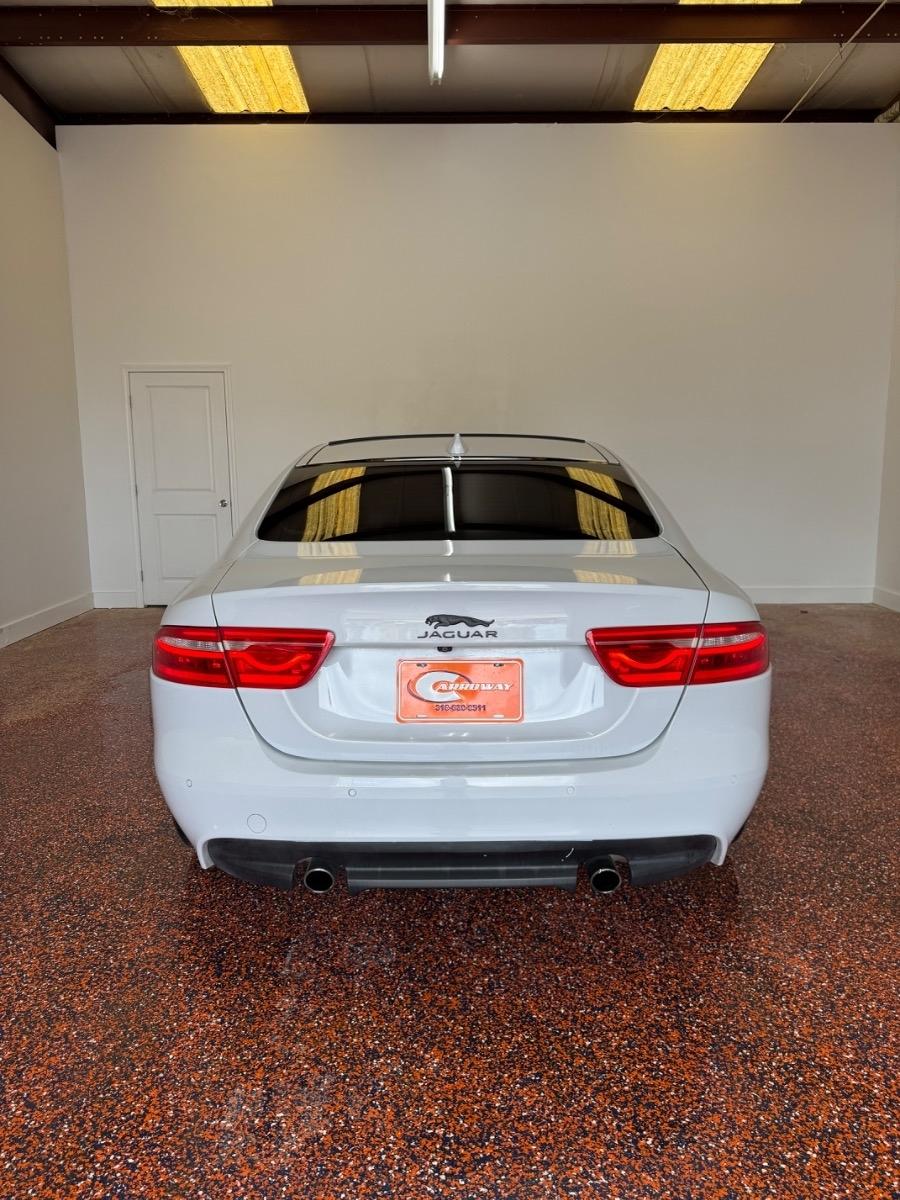 Jaguar XE 35t First Edition AWD 2017