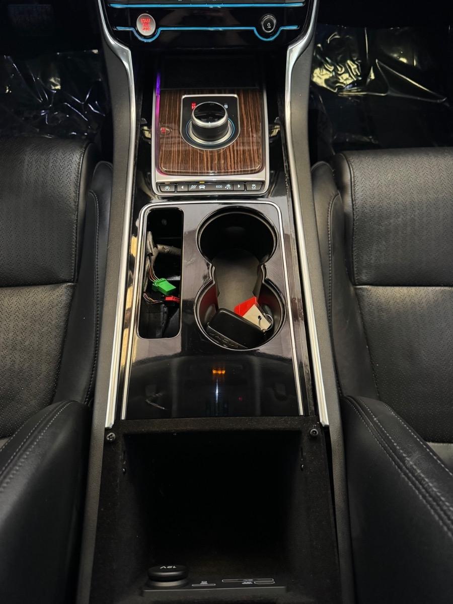 Jaguar XE 35t First Edition AWD 2017