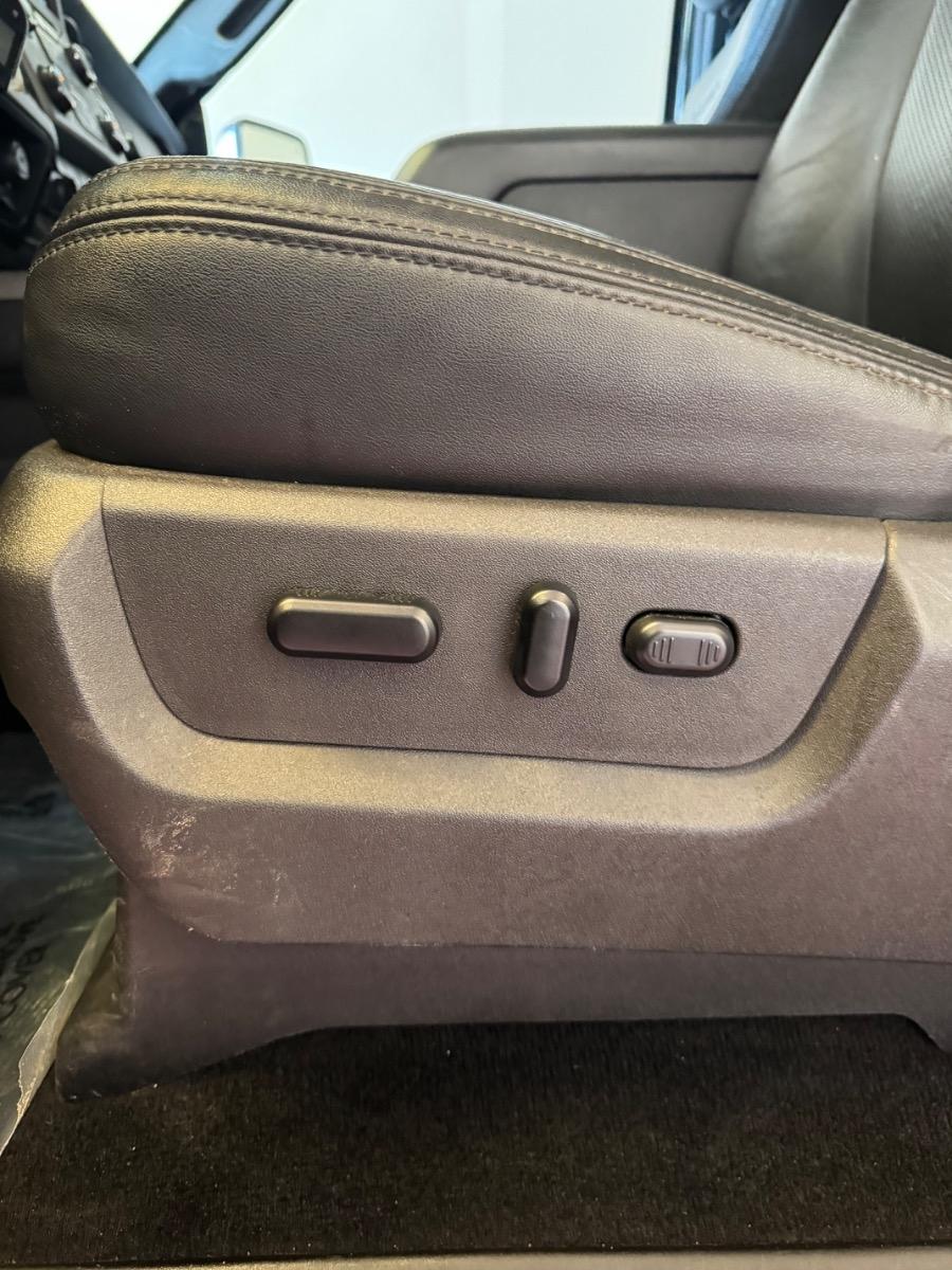 Ford Super Duty F-250 SRW 4WD Crew Cab 156" Platinum 2015