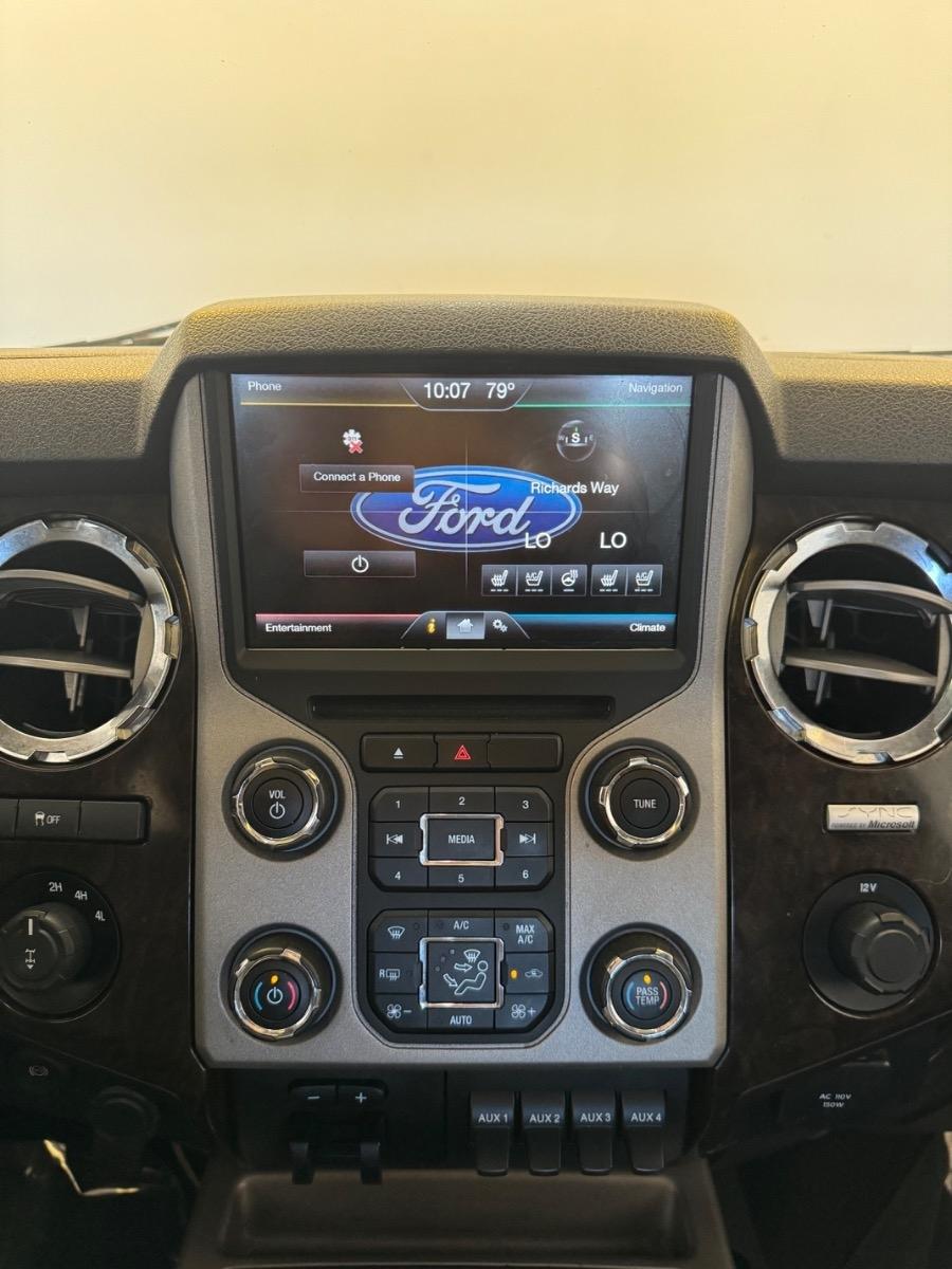 Ford Super Duty F-250 SRW 4WD Crew Cab 156" Platinum 2015