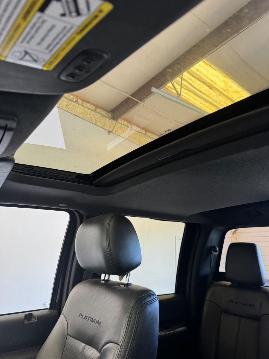 Ford Super Duty F-250 SRW 4WD Crew Cab 156" Platinum 2015