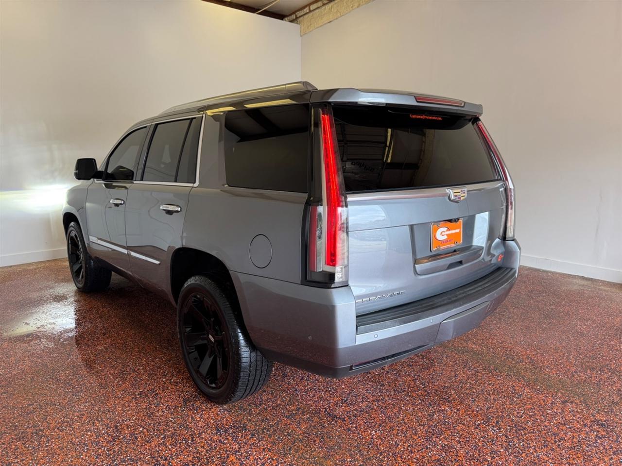 Cadillac Escalade 4WD 4dr Platinum 2019