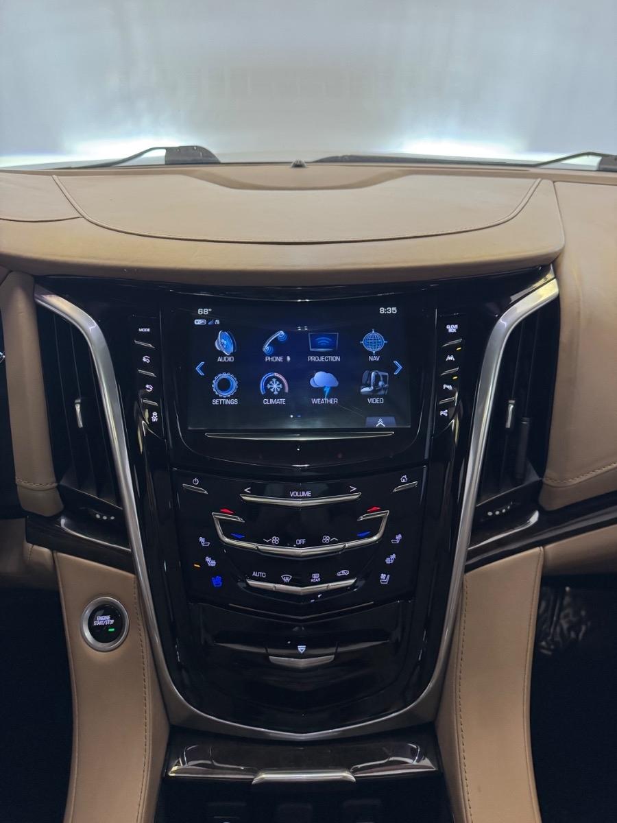 Cadillac Escalade 4WD 4dr Platinum 2019
