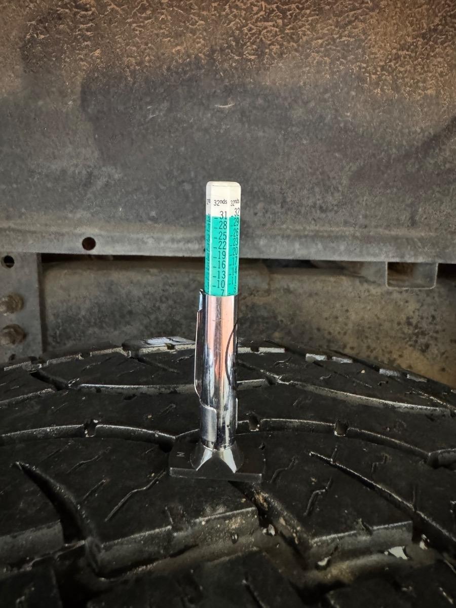 Dodge Ram 2500 4dr Quad Cab 160.5" WB SLT 2004