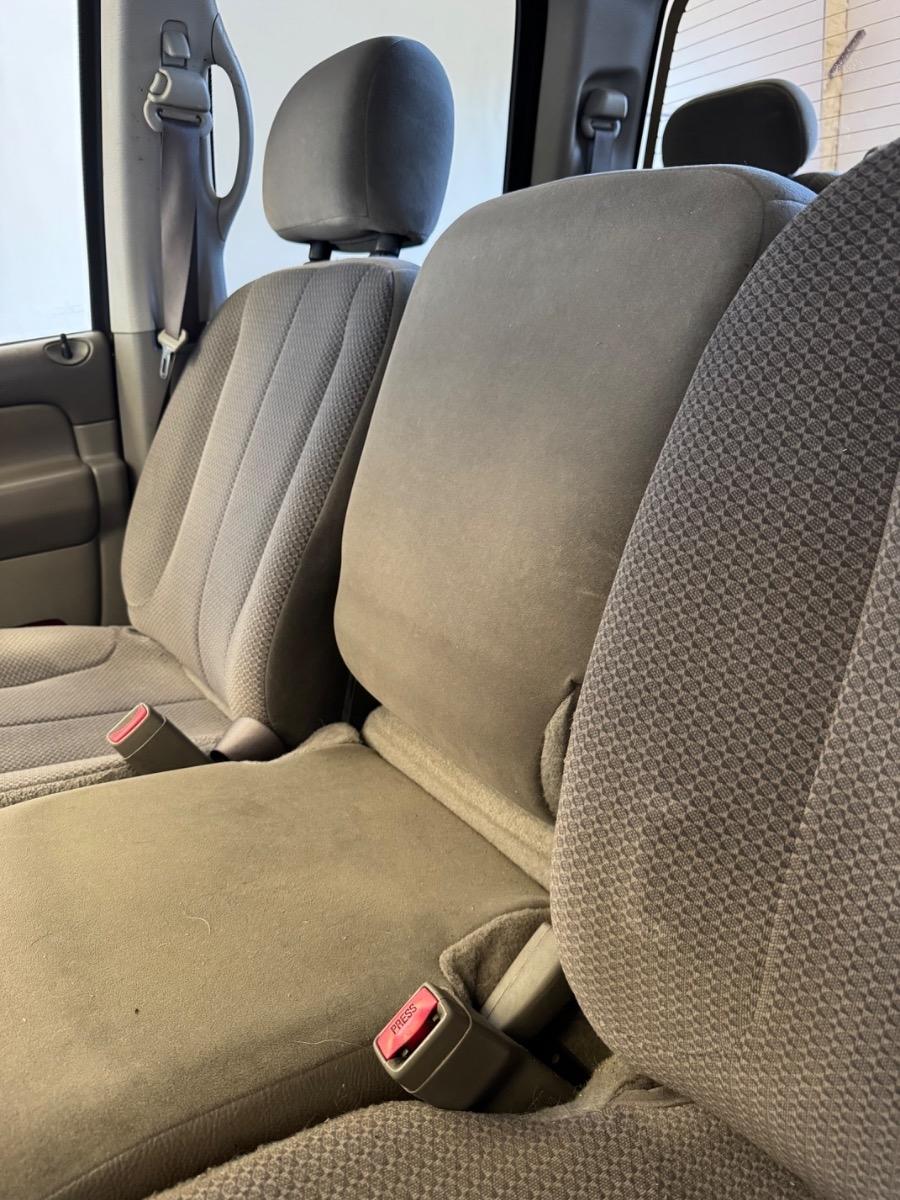 Dodge Ram 2500 4dr Quad Cab 160.5" WB SLT 2004