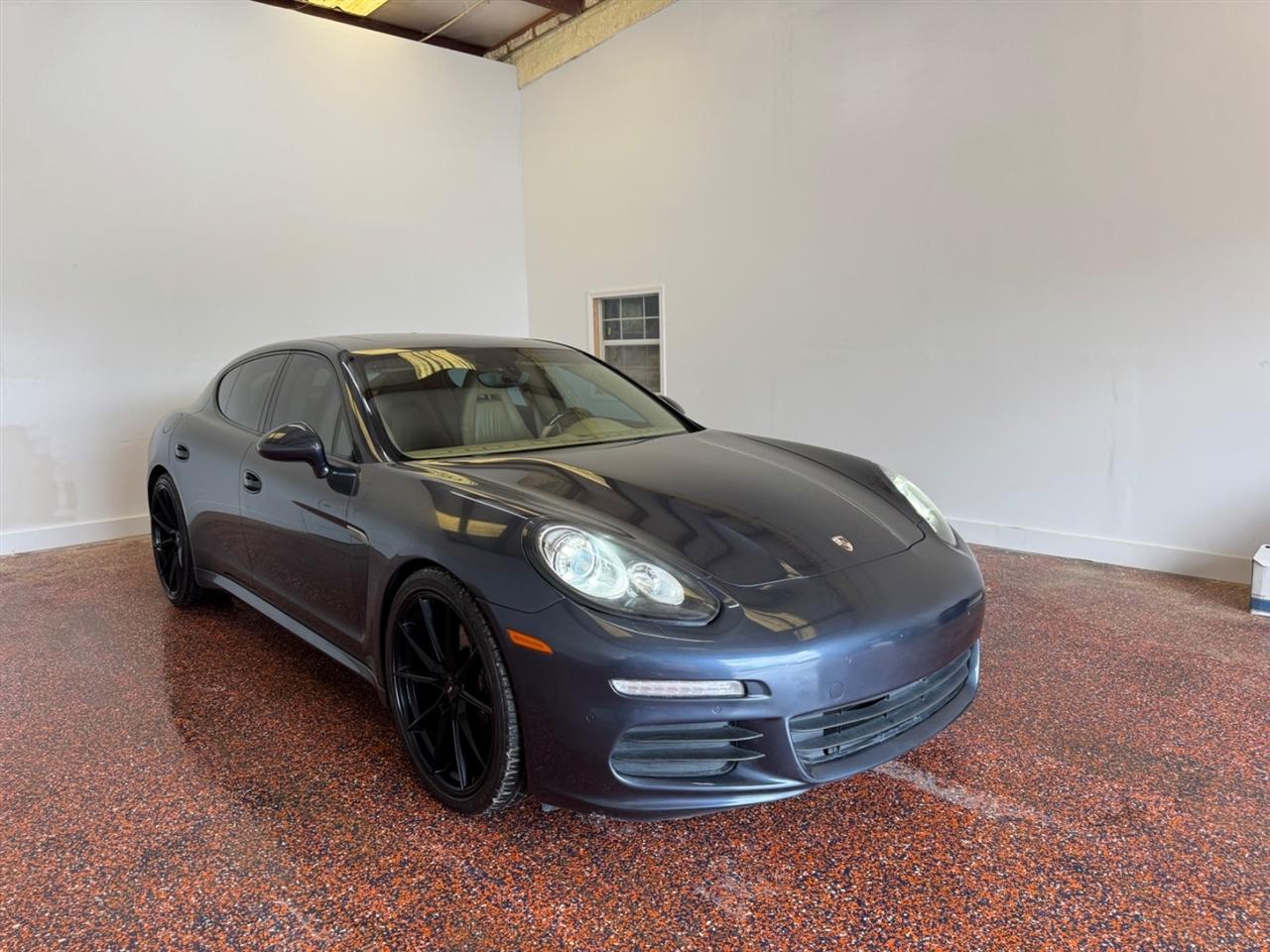 Porsche Panamera 4dr HB 4 2015