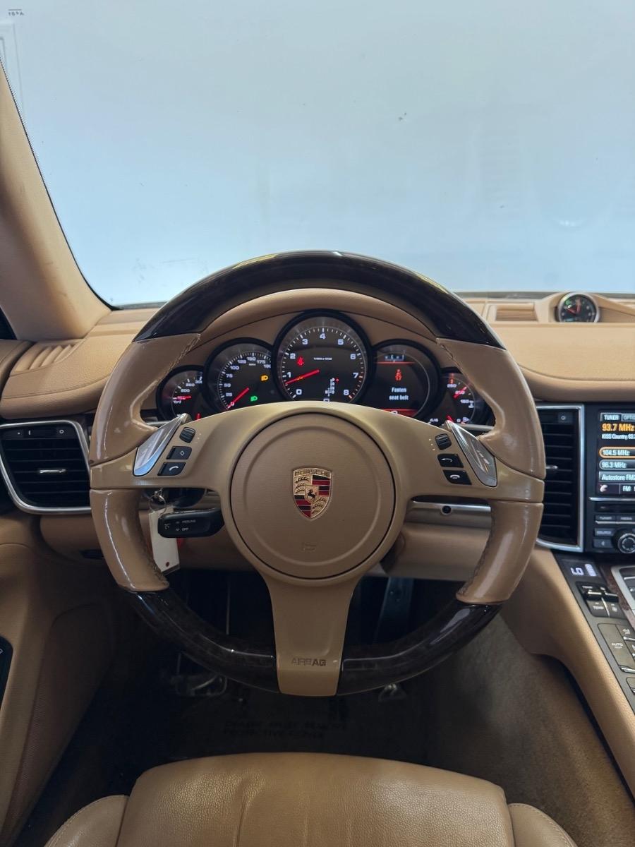 Porsche Panamera 4dr HB 4 2015