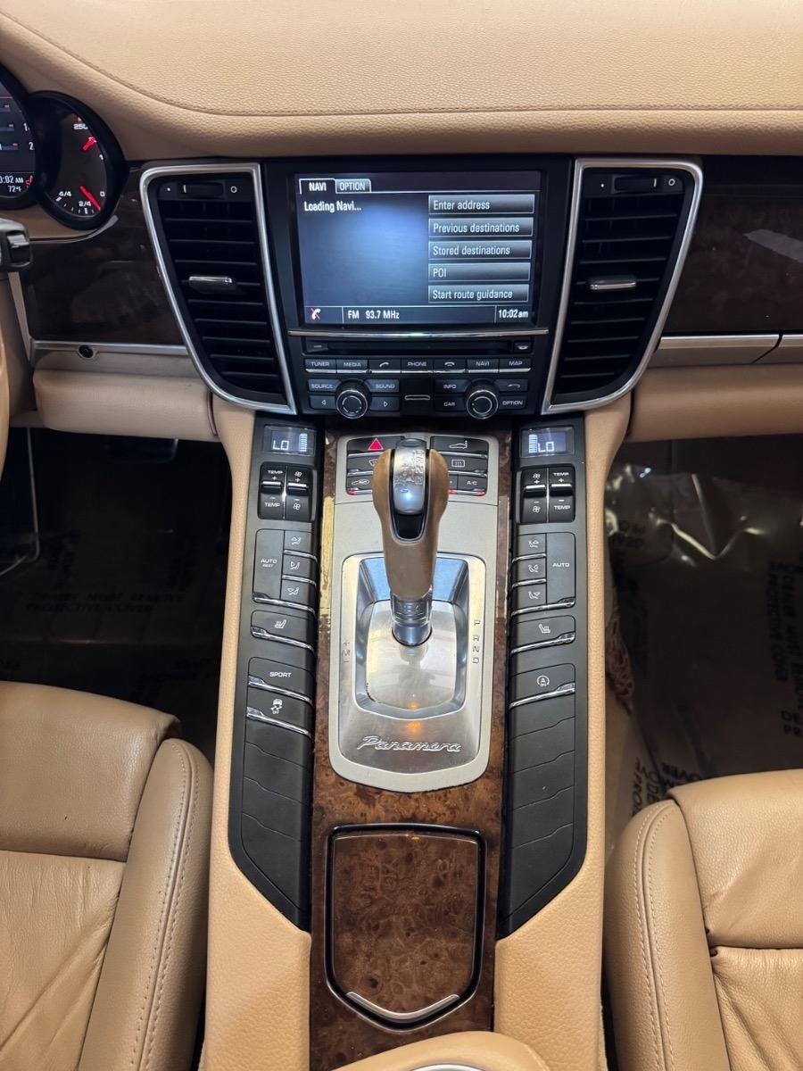 Porsche Panamera 4dr HB 4 2015