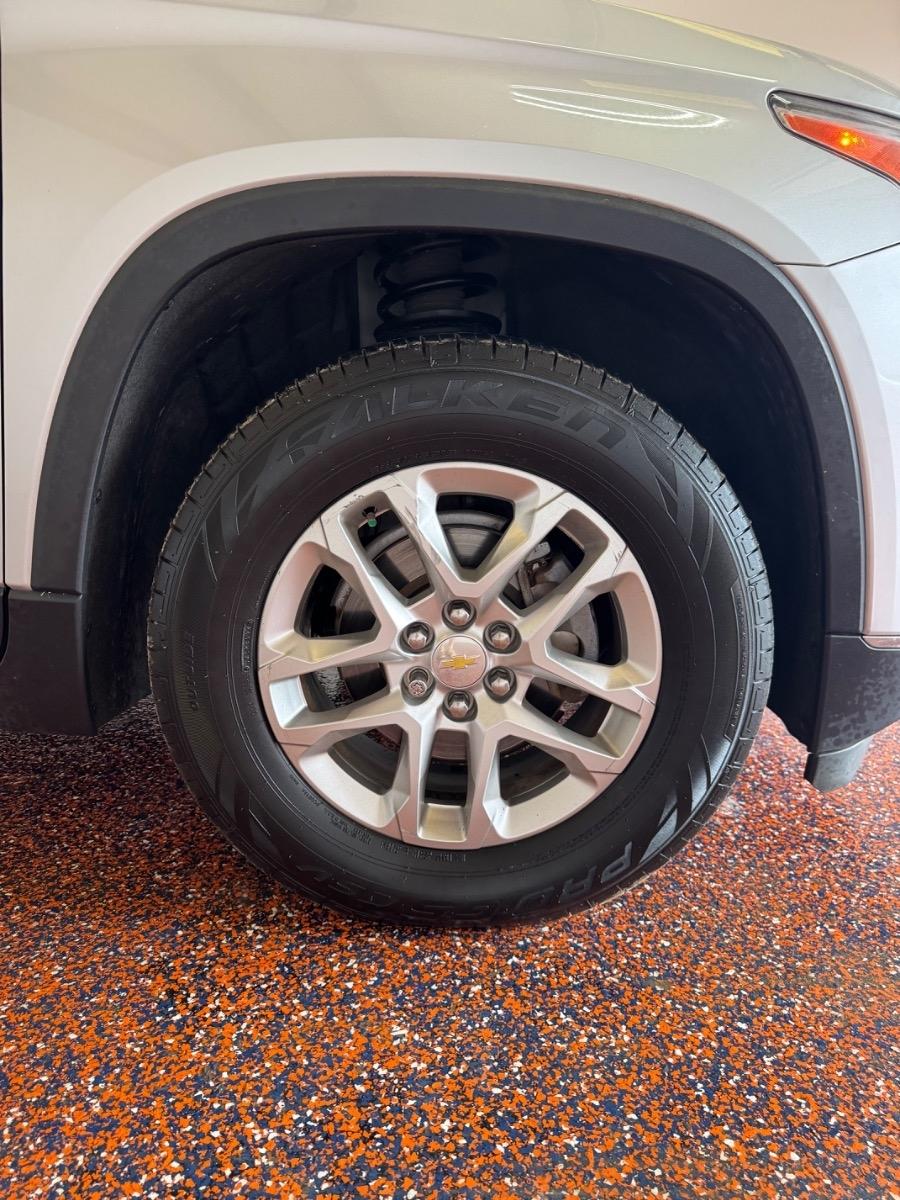 Chevrolet Traverse FWD 4dr LT Cloth w/1LT 2020