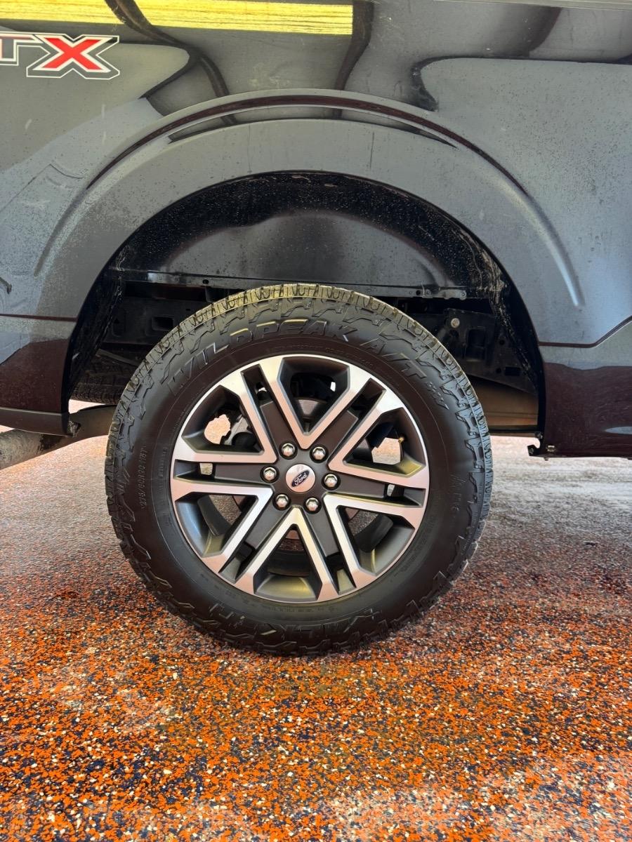 Ford F-150 Lariat 2WD SuperCrew 5.5' Box 2022