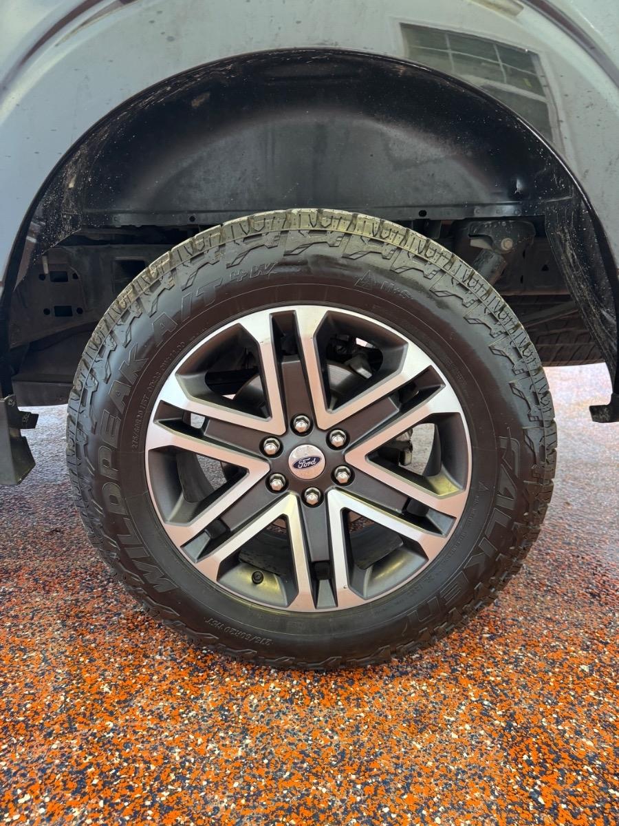 Ford F-150 Lariat 2WD SuperCrew 5.5' Box 2022