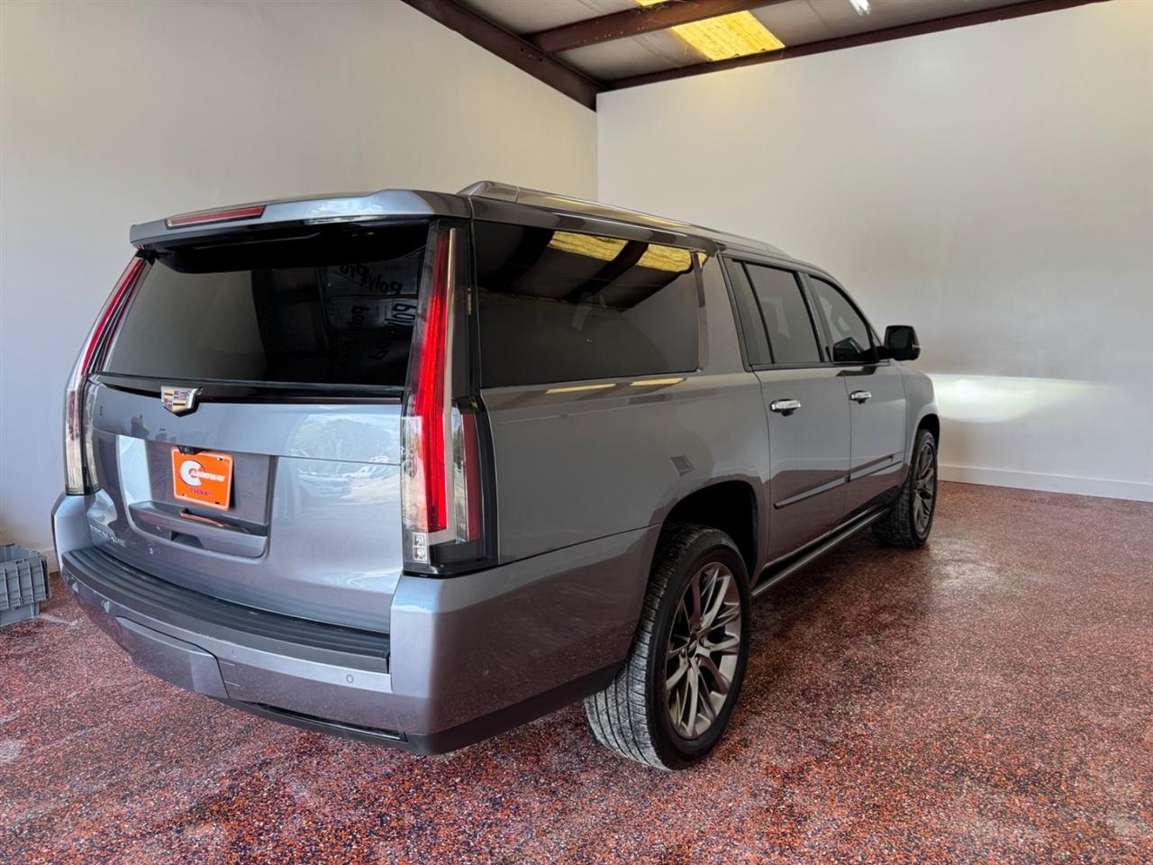 Cadillac Escalade ESV 4WD 4dr Platinum 2020