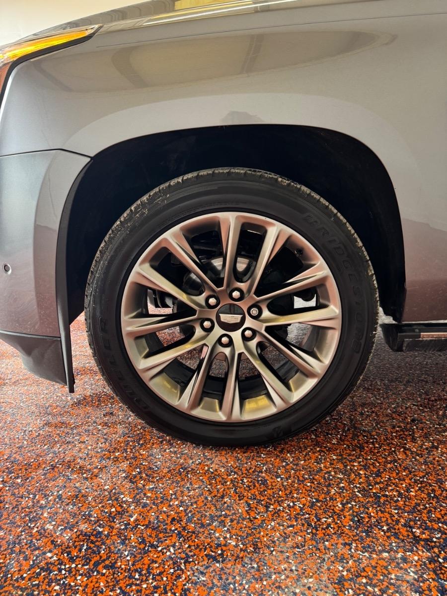 Cadillac Escalade ESV 4WD 4dr Platinum 2020