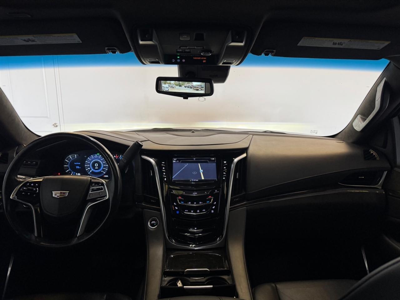 Cadillac Escalade ESV 4WD 4dr Platinum 2020