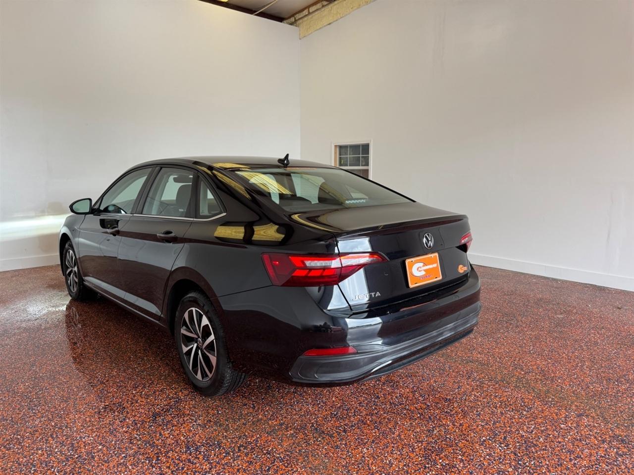 Volkswagen Jetta S Auto 2024