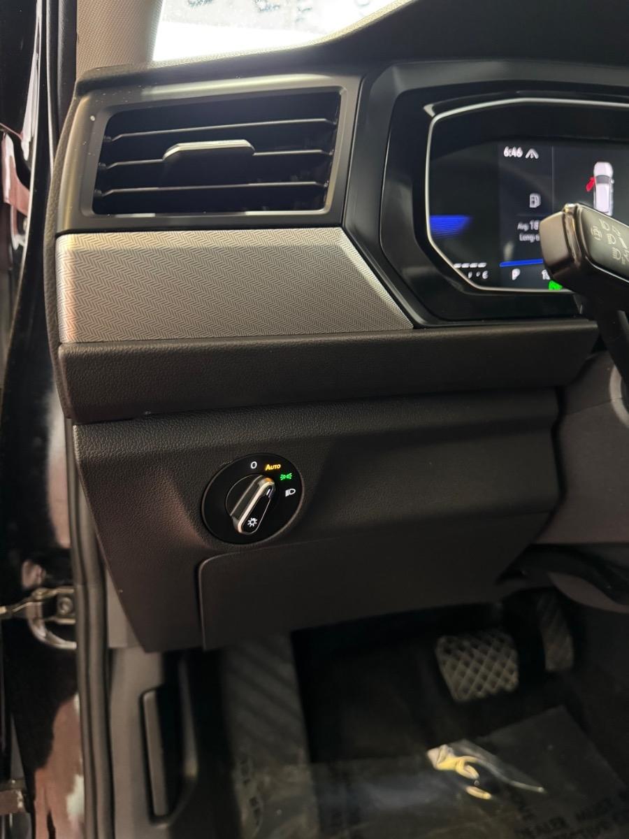 Volkswagen Jetta S Auto 2024