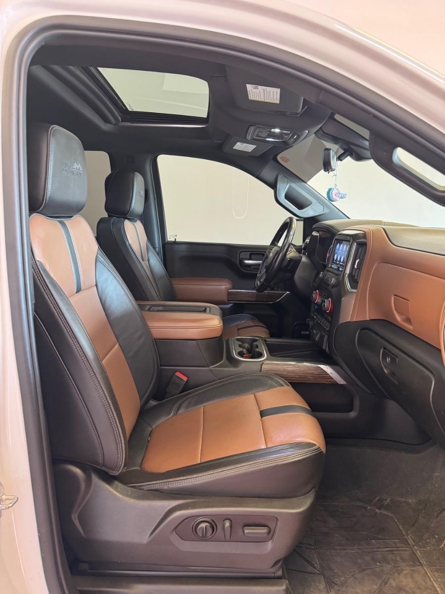 Chevrolet Silverado 1500 LTD 4WD Crew Cab 147" High Country 2022
