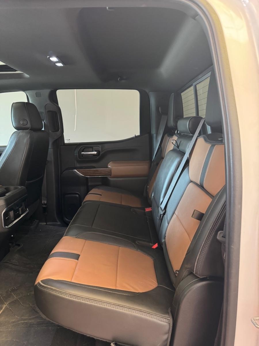 Chevrolet Silverado 1500 LTD 4WD Crew Cab 147" High Country 2022