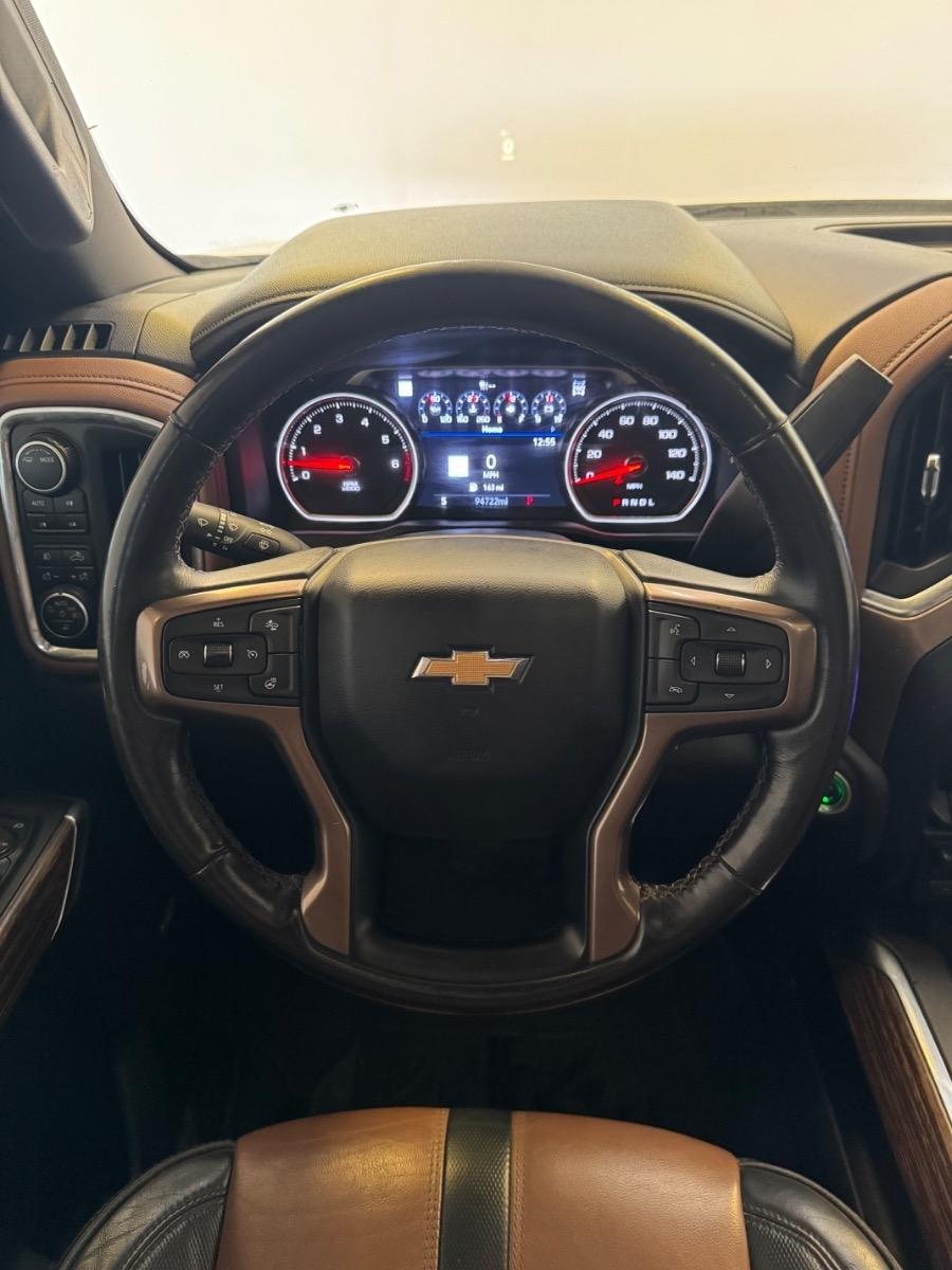 Chevrolet Silverado 1500 LTD 4WD Crew Cab 147" High Country 2022