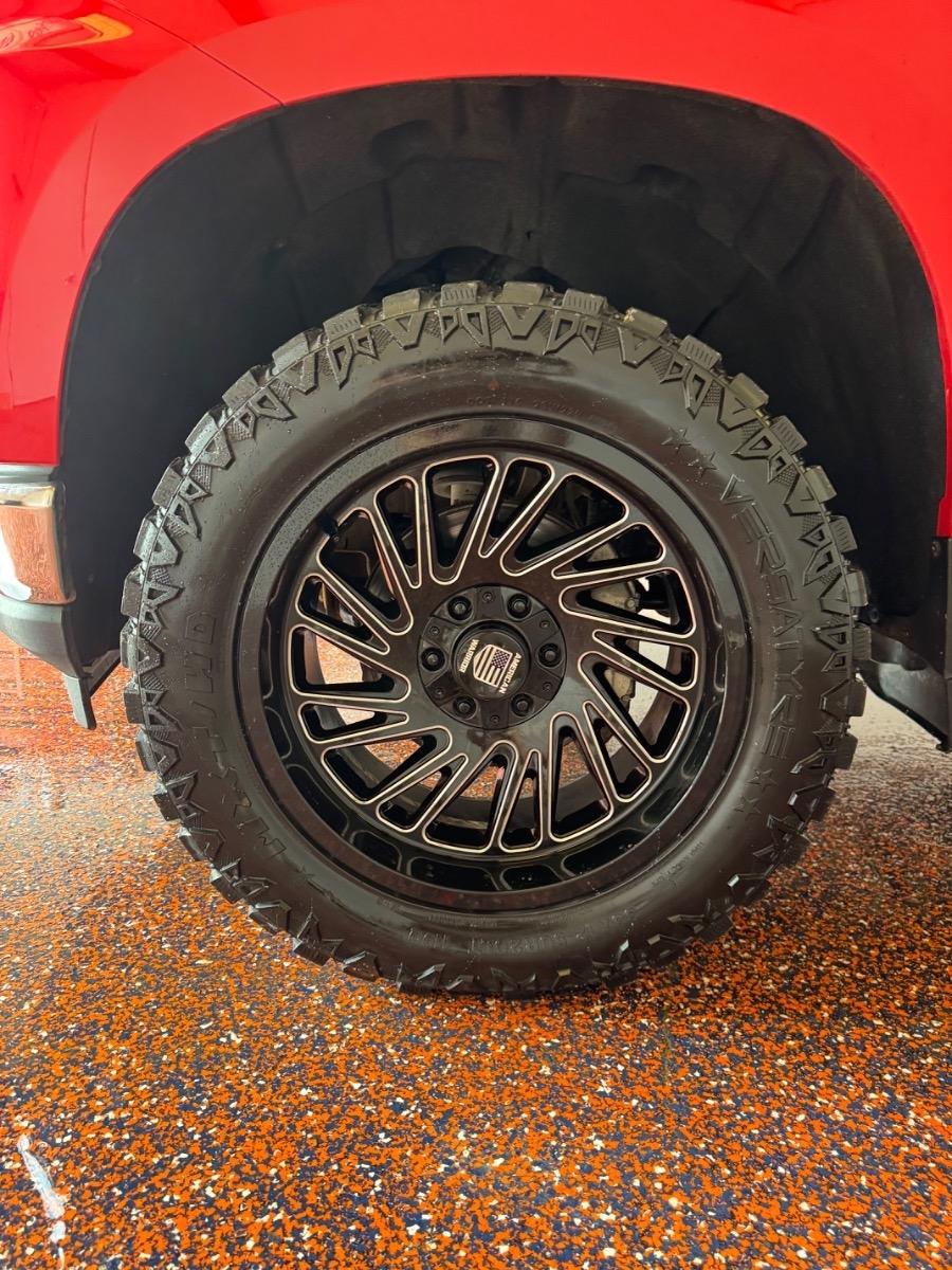 Chevrolet Silverado 1500 4WD Crew Cab 147" LT 2020