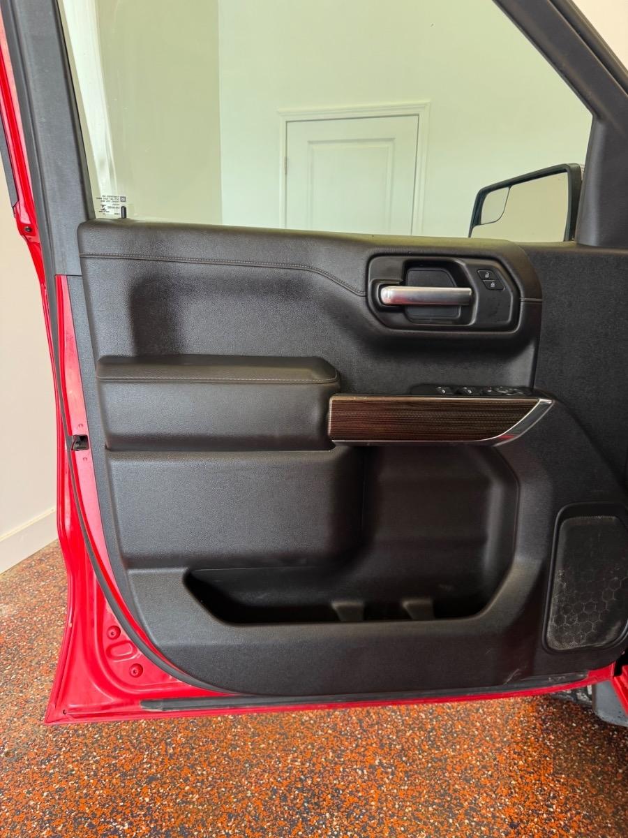 Chevrolet Silverado 1500 4WD Crew Cab 147" LT 2020