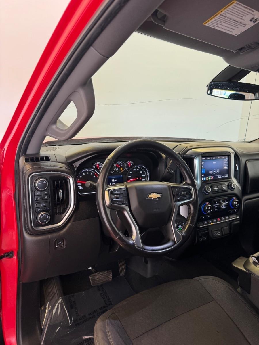 Chevrolet Silverado 1500 4WD Crew Cab 147" LT 2020