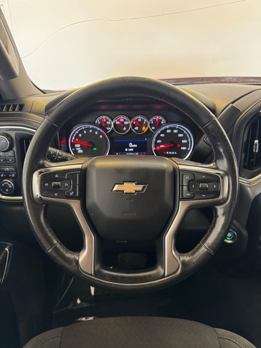 Chevrolet Silverado 1500 4WD Crew Cab 147" LT 2020