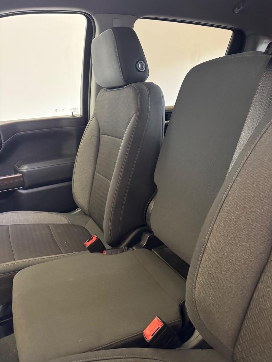 Chevrolet Silverado 1500 4WD Crew Cab 147" LT 2020