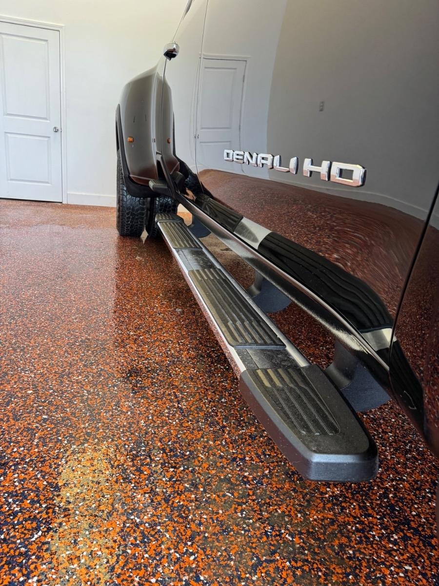 GMC Sierra 3500HD 4WD Crew Cab 172" Denali 2024