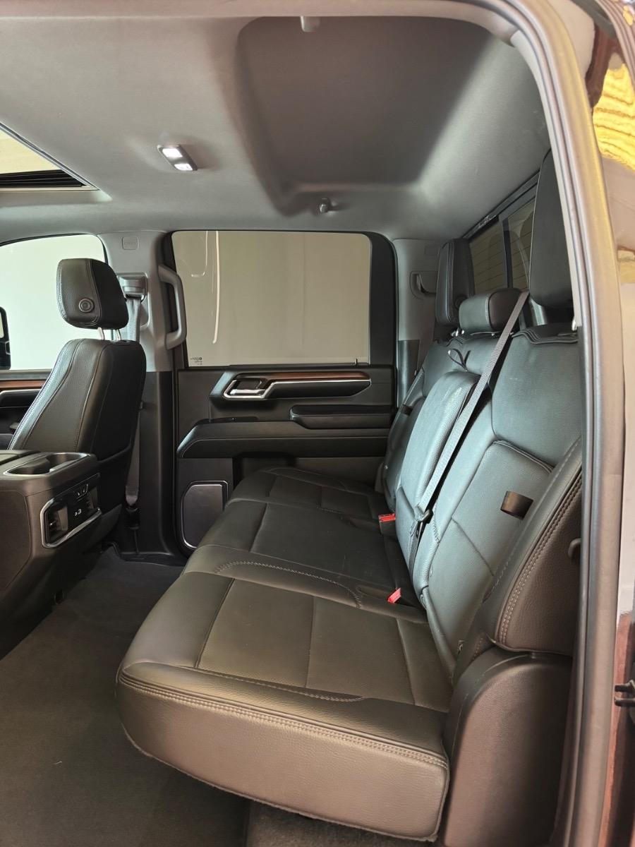 GMC Sierra 3500HD 4WD Crew Cab 172" Denali 2024