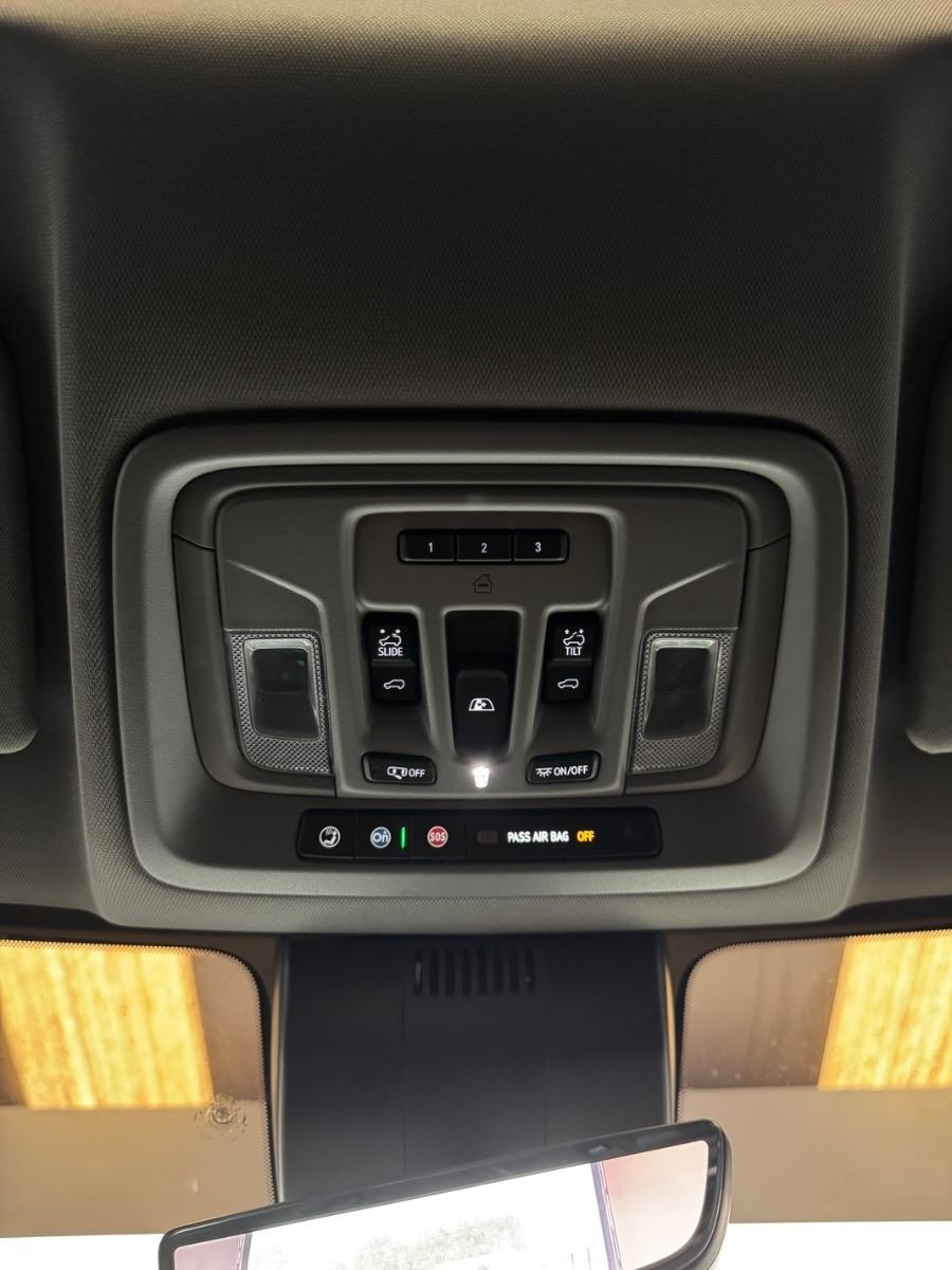 GMC Sierra 3500HD 4WD Crew Cab 172" Denali 2024