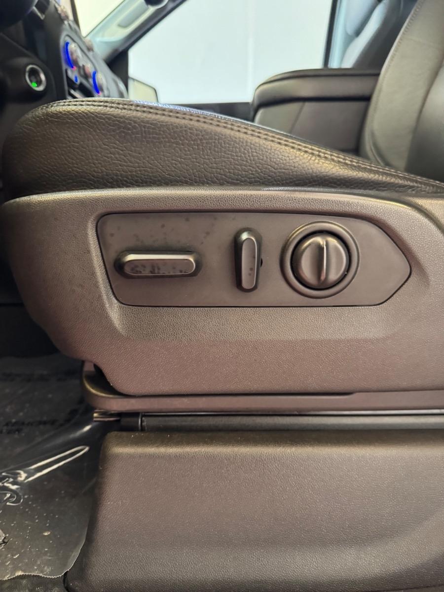 GMC Sierra 1500 4WD Crew Cab 147" Denali 2019