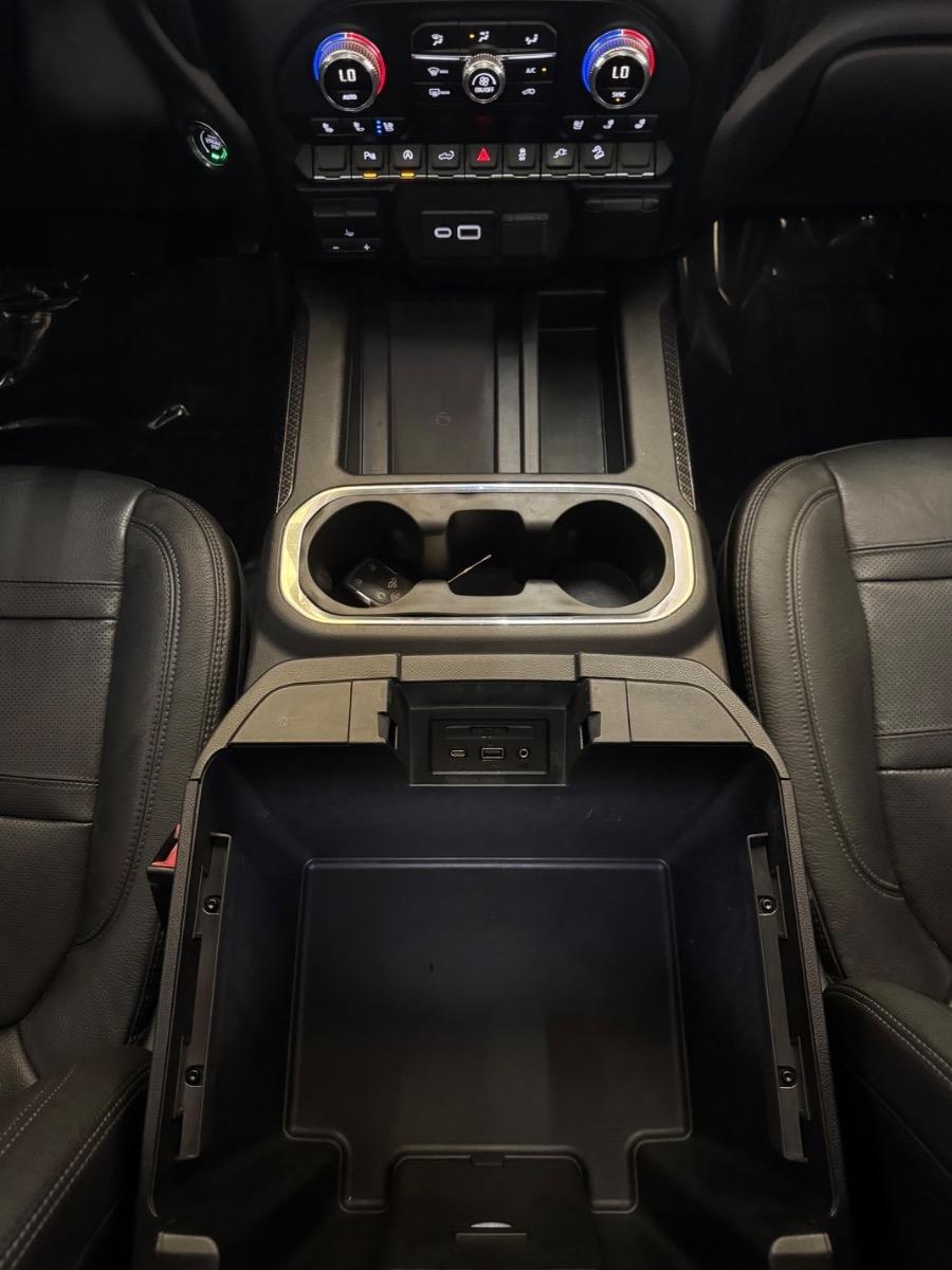 GMC Sierra 1500 4WD Crew Cab 147" Denali 2019