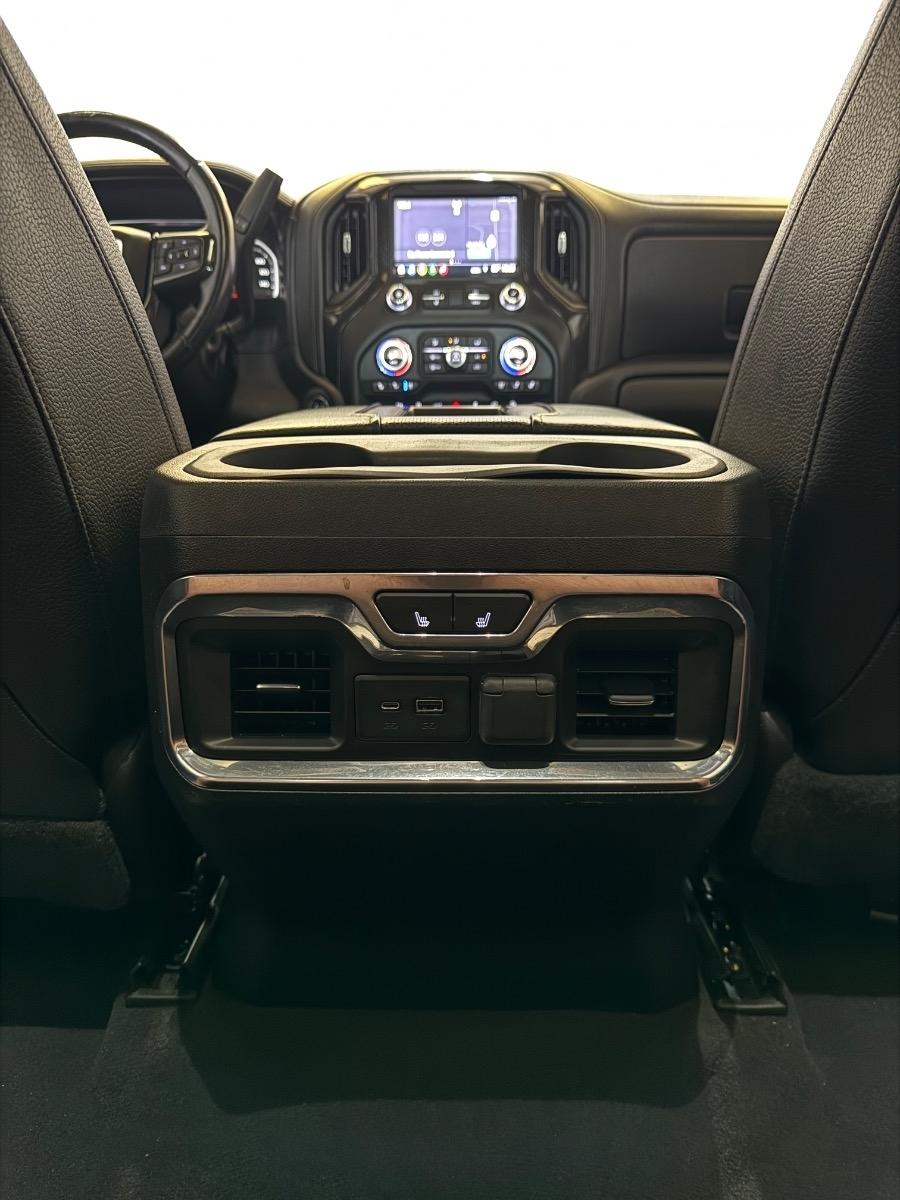 GMC Sierra 1500 4WD Crew Cab 147" Denali 2019