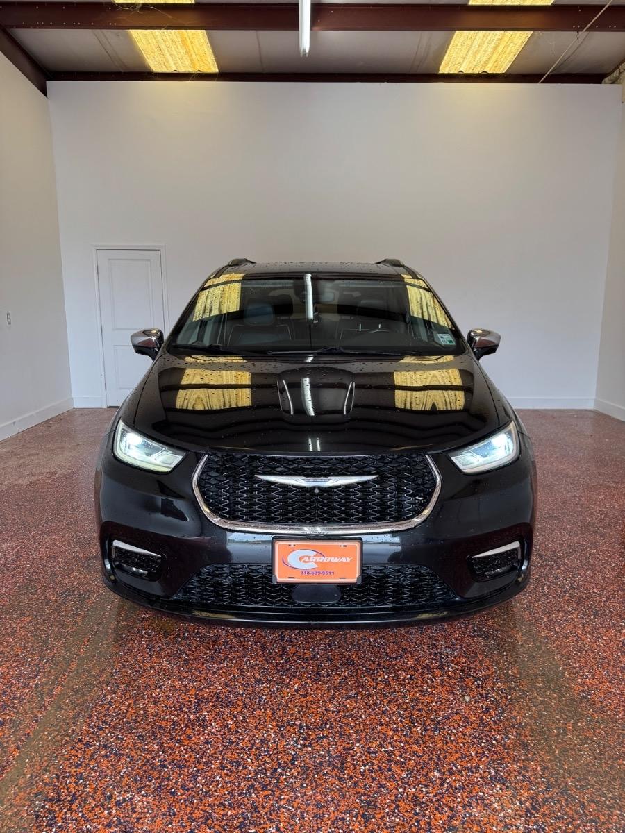 Chrysler Pacifica Limited FWD 2022